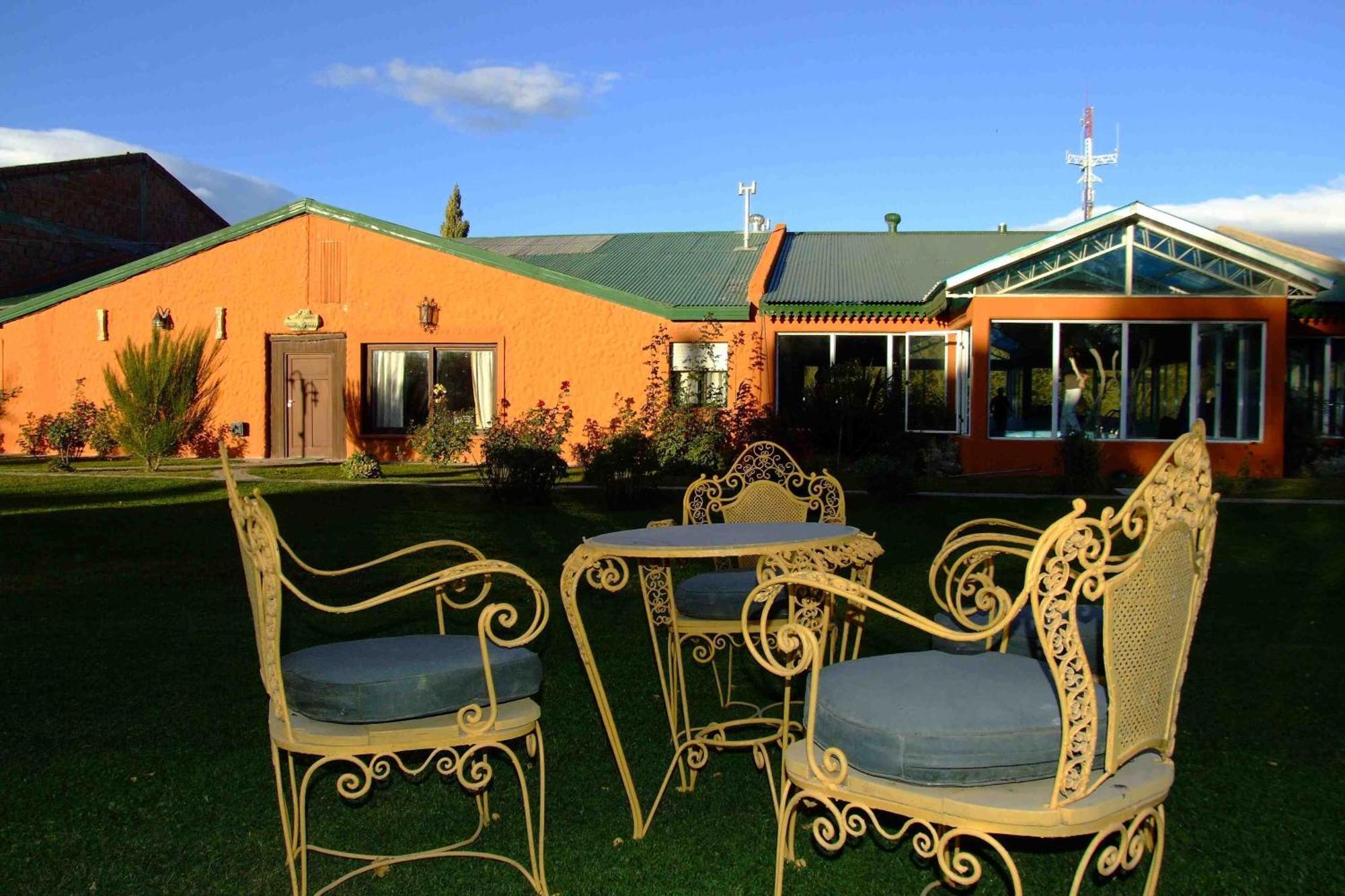 Aparthotel "La Loma" - Vieja Casona à El Calafate Extérieur photo